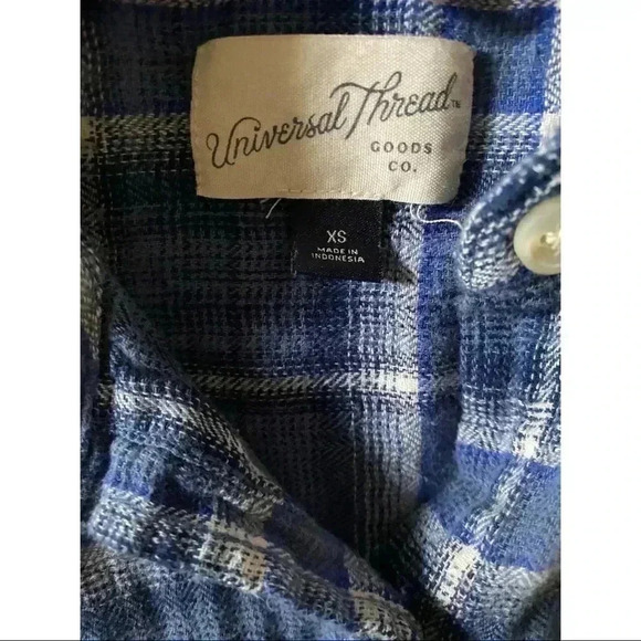 Universal Thread, XS blue paid shirt - Picture 3 of 5